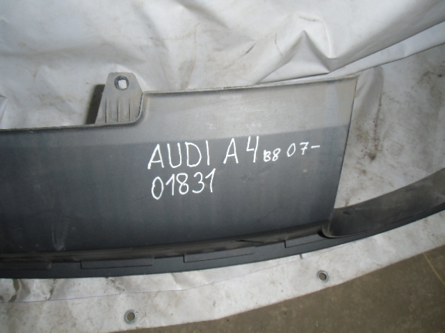 Накладка заднего бампера под номер Audi A4 (B8) 2007-2011 на Audi A4 (B8)