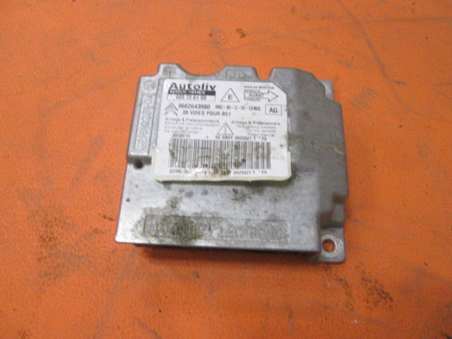Блок управления AIR BAG Citroen C4 I 2004-2014 на Citroen C4 I