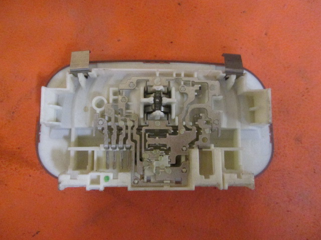 Плафон салонный Citroen C4 I 2004-2014 на Citroen C4 I