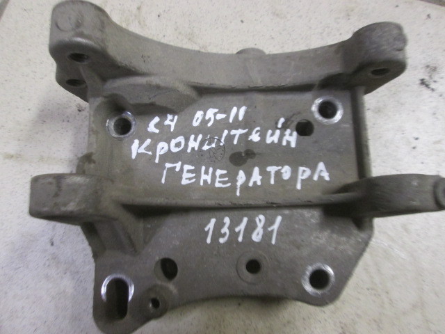 Кронштейн генератора Citroen C4 I 2004-2014 на Citroen C4 I