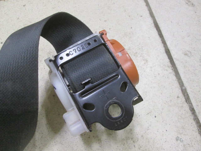 Ремень безопасности Suzuki Grand Vitara  2005-2008 на Suzuki Grand Vitara 