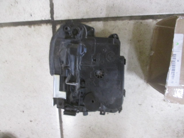 Замок двери задней правой BMW X6 E71 2007-2014 на BMW X6 E71