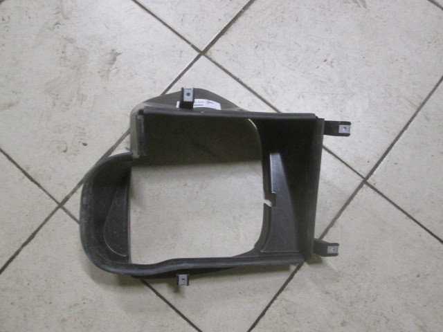 Воздуховод радиатора левый на BMW X6 I (E71) 2007-2014 51717180625 на BMW X6 E71