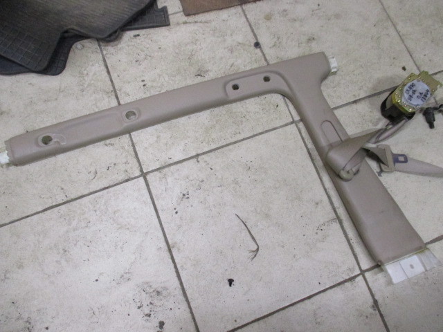 Обшивка стойки Lexus LX  1998-2002 на Lexus LX 