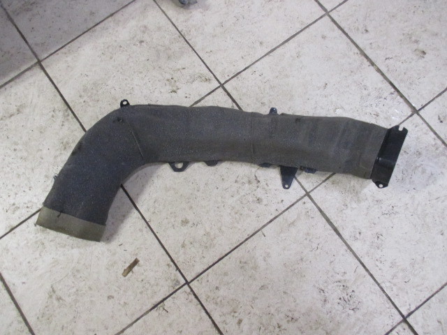 Воздухозаборник (наружный) Lexus LX  1998-2002 на Lexus LX 