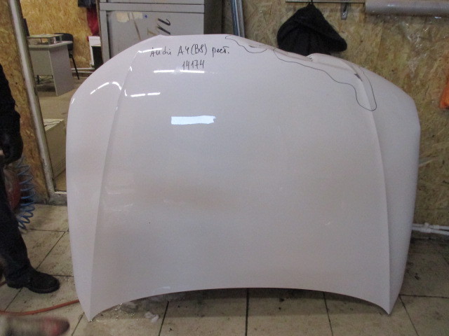 Капот Audi A4 (B8) 2007-2011 на Audi A4 (B8)