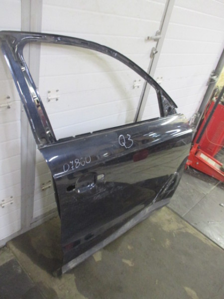 Дверь передняя правая Audi Q3  2011-2014 на Audi Q3 