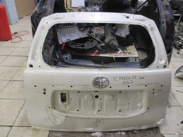 Дверь багажника на Toyota Land Cruiser Prado 150