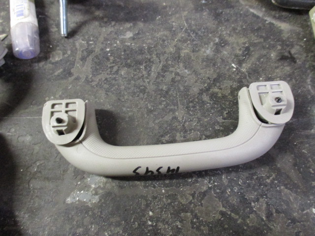 Ручка внутренняя потолочная Kia Ceed (ED) 2006-2012 на Kia Ceed (ED)