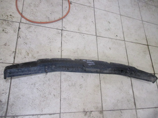 Наполнитель переднего бампера Toyota Land Cruiser 200 2007-2012 на Toyota Land Cruiser 200