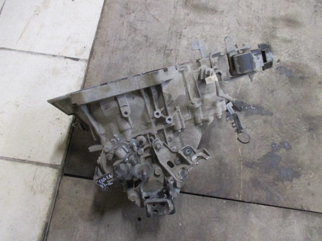 МКПП Kia Ceed (ED) 2006-2012 дефект 5-ступенчатая  на Kia Ceed (ED)
