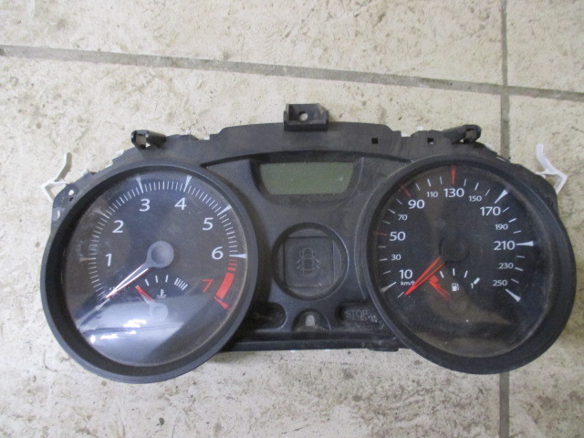 Спидометр Renault Megane 2 2002-2006 на Renault Megane 2
