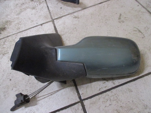 Зеркало левое электрическое Renault Megane 2 2002-2006 на Renault Megane 2