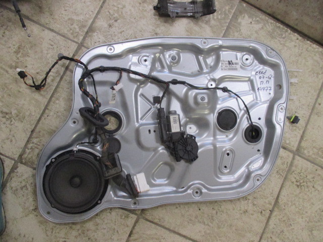 Моторчик стеклоподъемника Kia Ceed (ED) 2006-2012 на Kia Ceed (ED)