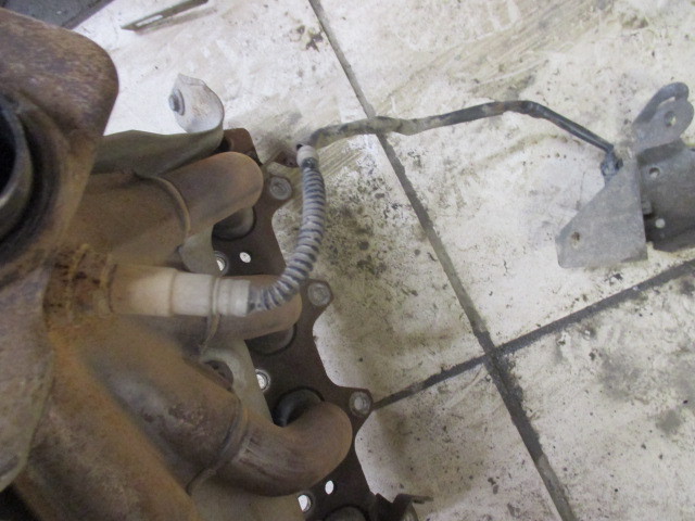 Коллектор выпускной Renault Megane 2 2002-2006 на Renault Megane 2