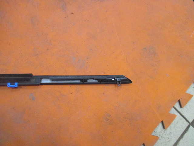 Молдинг стекла двери Mazda 6 (GH) 2007-2010 на Mazda 6 (GH)