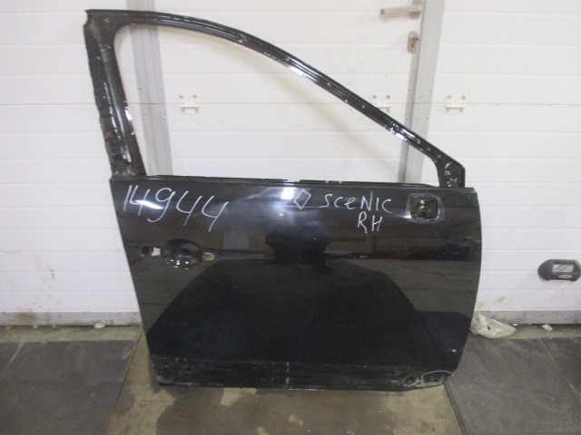 Дверь передняя правая Renault Scenic 3 2009-2012 на Renault Scenic 3