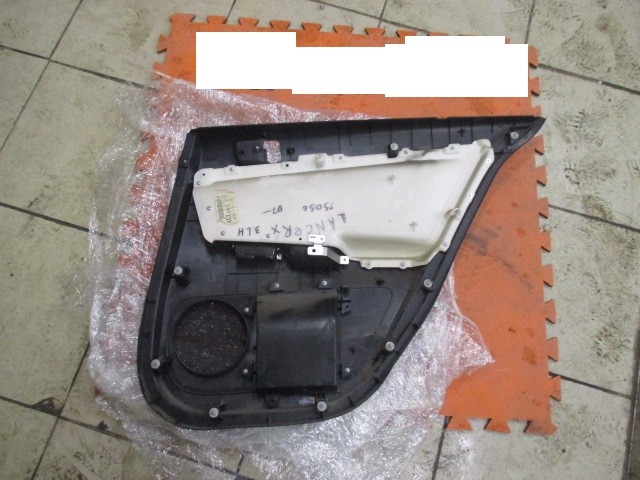 Обшивка двери задней левой Mitsubishi Lancer X 2007-н.в. на Mitsubishi Lancer X