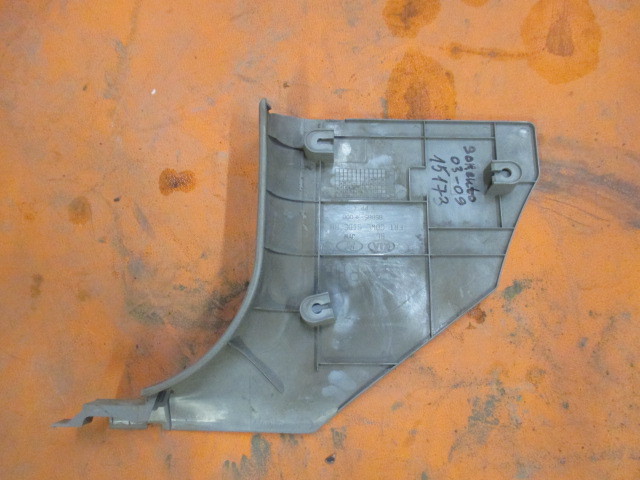 Накладка порога (внутренняя) Kia Sorento (BL) 2002-2006 на Kia Sorento (BL)