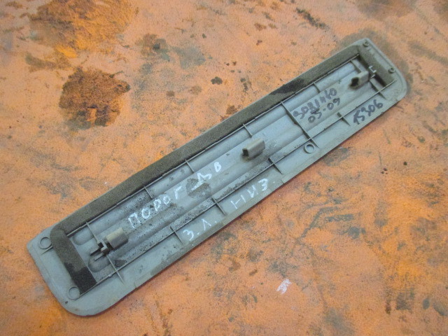 Накладка порога (внутренняя) Kia Sorento (BL) 2002-2006 на Kia Sorento (BL)