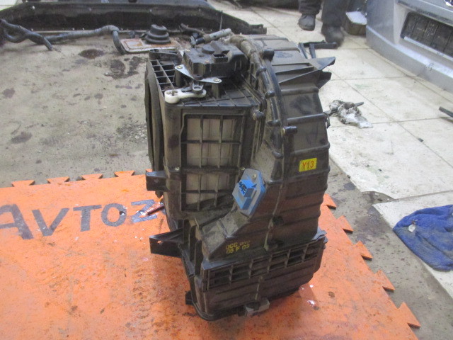 Радиатор отопителя Kia Sorento (BL) 2002-2006 на Kia Sorento (BL)