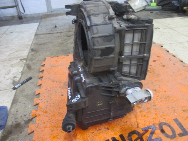 Радиатор отопителя Kia Sorento (BL) 2002-2006 на Kia Sorento (BL)