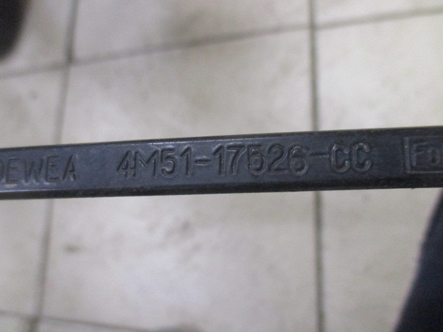 Поводок стеклоочистителя передний правый Ford Focus 2 2005-2008 на Ford Focus 2