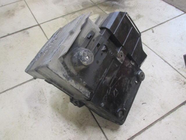 Крепление АКБ (корпус подставка) Ford Focus 2 2005-2008 на Ford Focus 2