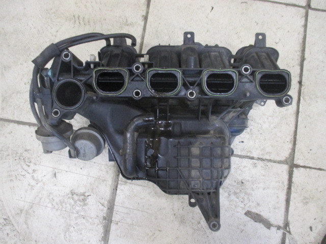 Коллектор впускной Ford Focus 2 2005-2008 на Ford Focus 2