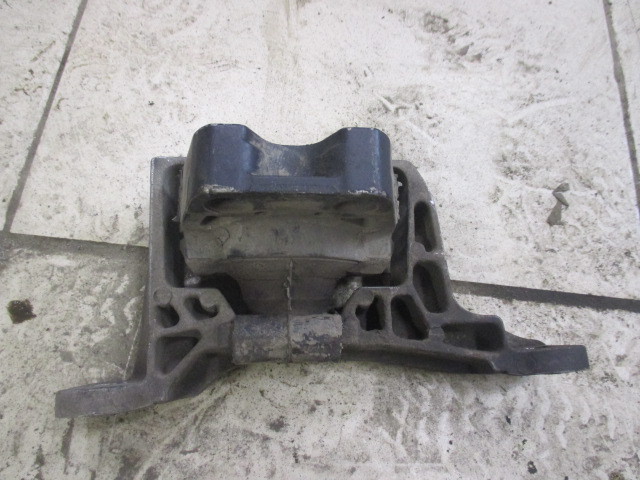 Кронштейн двигателя Ford Focus 2 2005-2008 на Ford Focus 2