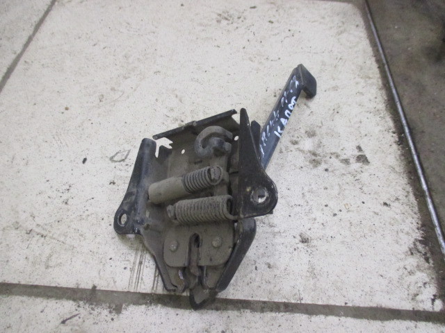 Замок капота Kia Sorento (BL) 2002-2006 на Kia Sorento (BL)