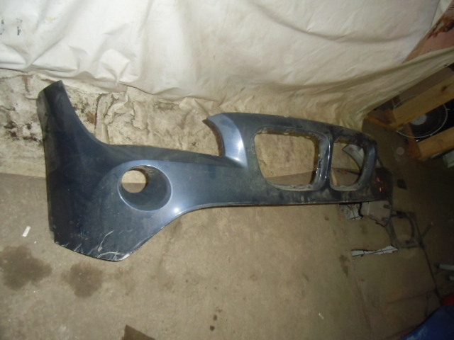 Бампер передний BMW X1 (E84) 2009-2012 на BMW X1 (E84)