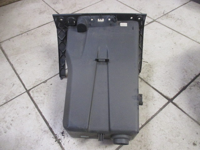 Бардачок Ford Focus 2 2005-2008 на Ford Focus 2