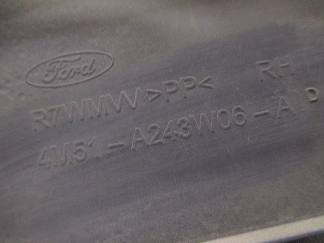 Обшивка стойки Ford Focus 2 2005-2008 на Ford Focus 2
