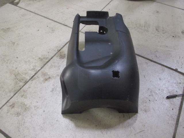 Кожух рулевой колонки нижний Ford Focus 2 2005-2008 на Ford Focus 2