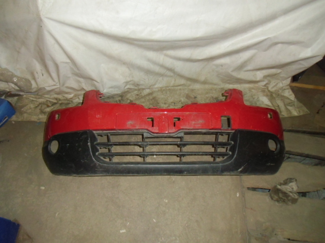 Бампер передний Nissan Qashqai J10 2006-2010 на Nissan Qashqai J10