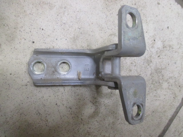Петля двери Mitsubishi Lancer X 2007-н.в. на Mitsubishi Lancer X