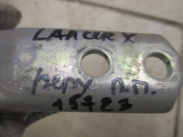 Петля двери Mitsubishi Lancer X 2007-н.в. на Mitsubishi Lancer X