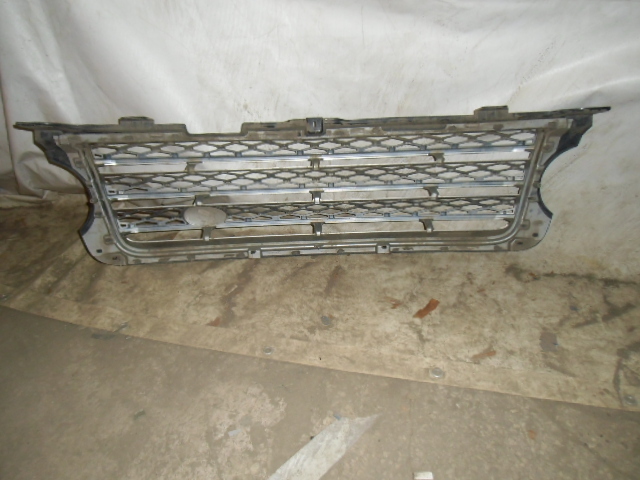 Решетка радиатора Land Rover Range Rover 3 2002-2005 на Land Rover Range Rover 3