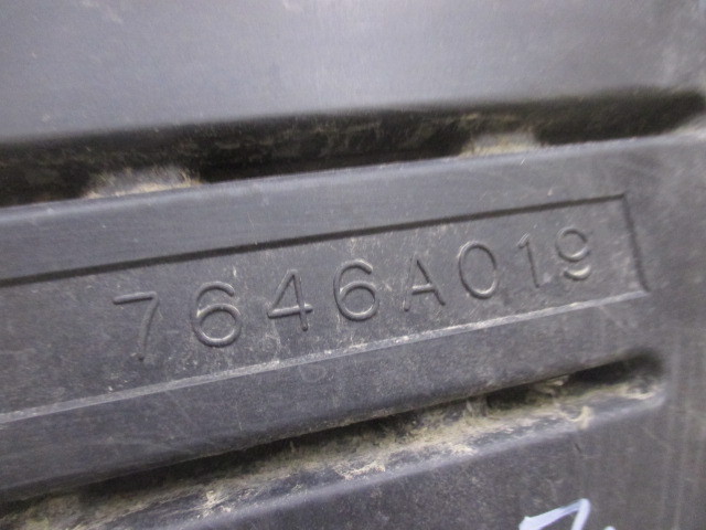 Обшивка багажника Mitsubishi Lancer X 2007-н.в. 7646A019 на Mitsubishi Lancer X