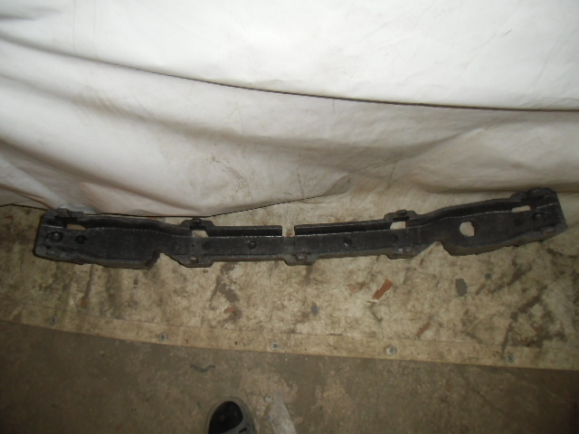 Наполнитель переднего бампера BMW X1 (E84) 2009-2012 на BMW X1 (E84)