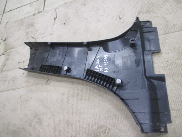 Обшивка стойки Mitsubishi Lancer X 2007-н.в. на Mitsubishi Lancer X